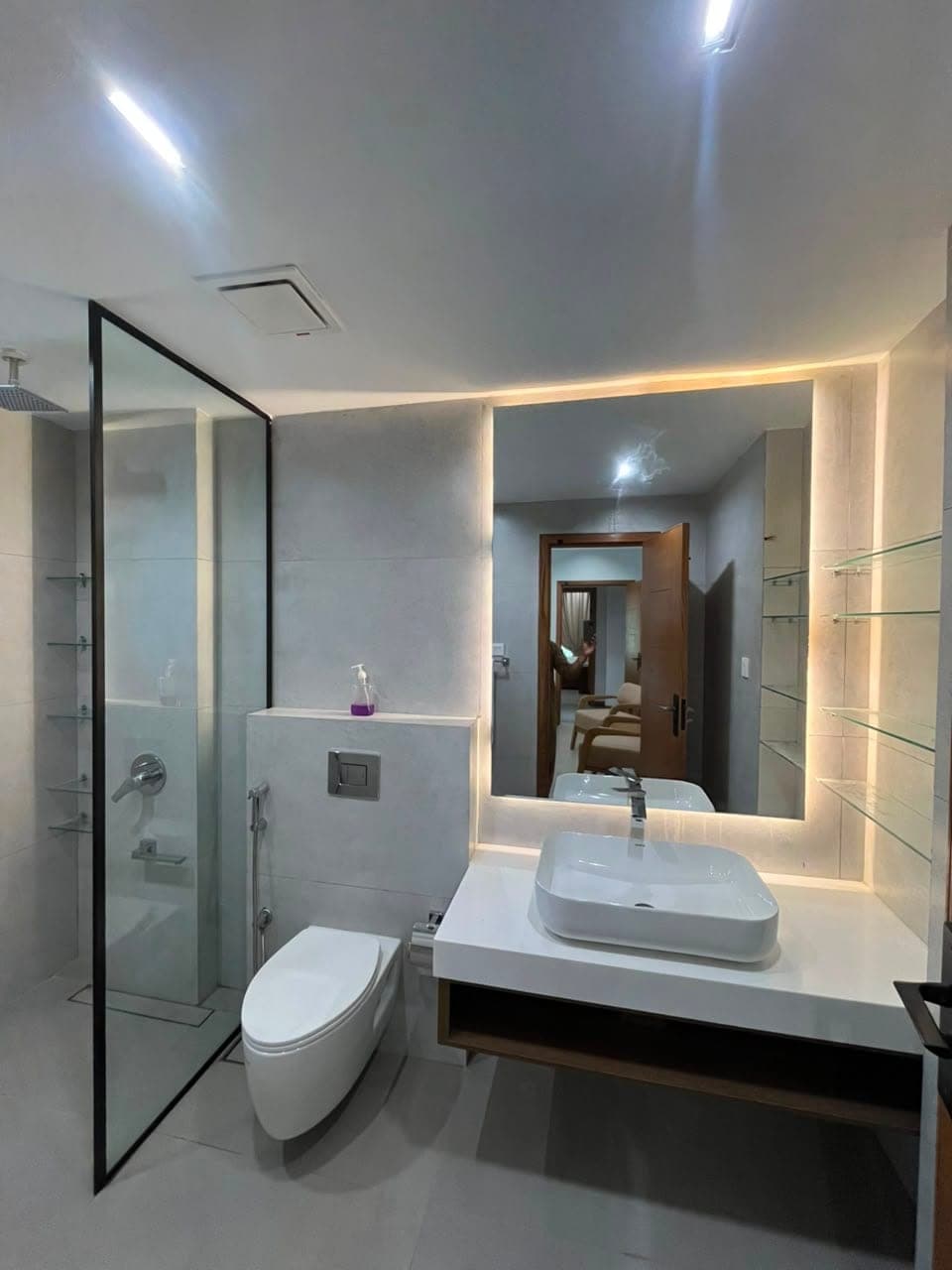 3 Bedroom Apartment gallery 5