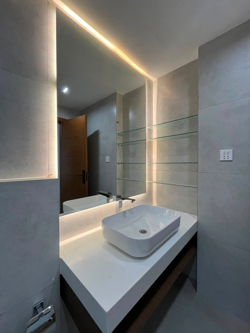 3 Bedroom Apartment gallery 9