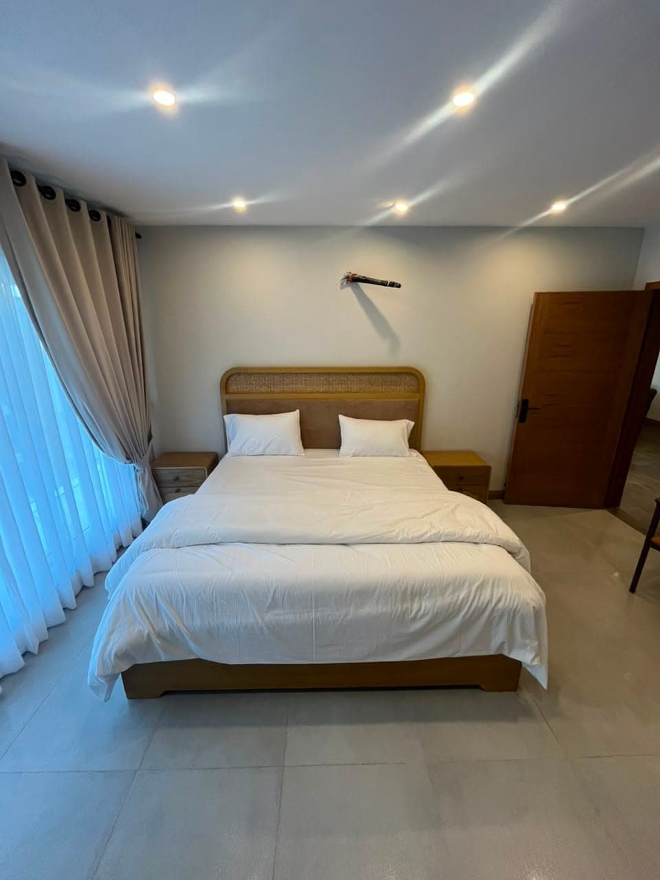 2 Bedroom Apartment gallery 2