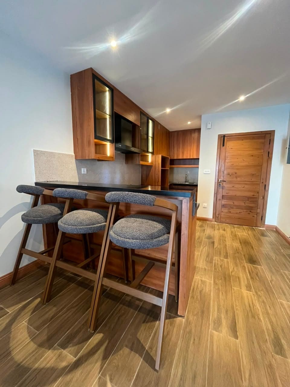 2 Bedroom Apartment gallery 3